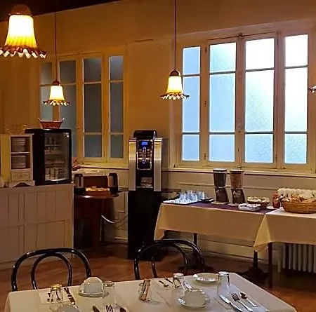 Bar Restaurant Saint Paul 2*