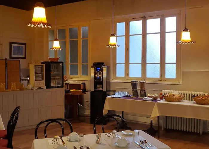 Bar Restaurant Saint Paul Отель