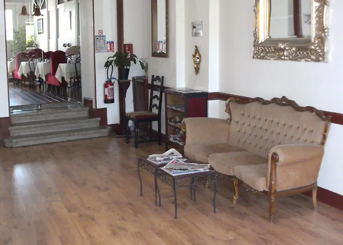 Отель Bar Restaurant Saint Paul Верден-сюр-Мёз