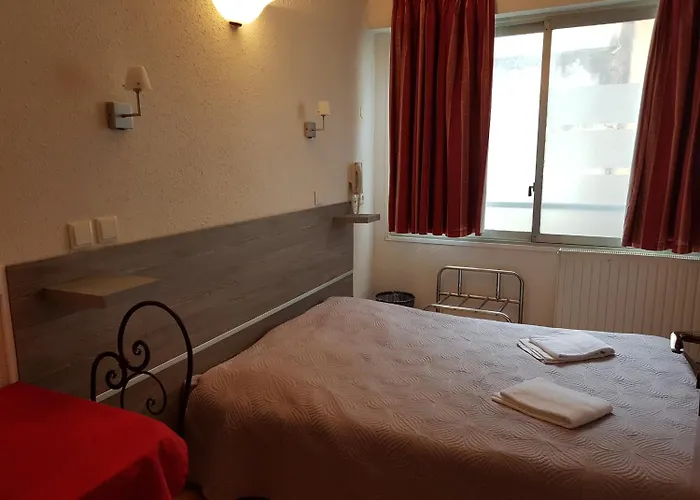 Bar Restaurant Saint Paul Отель 2*