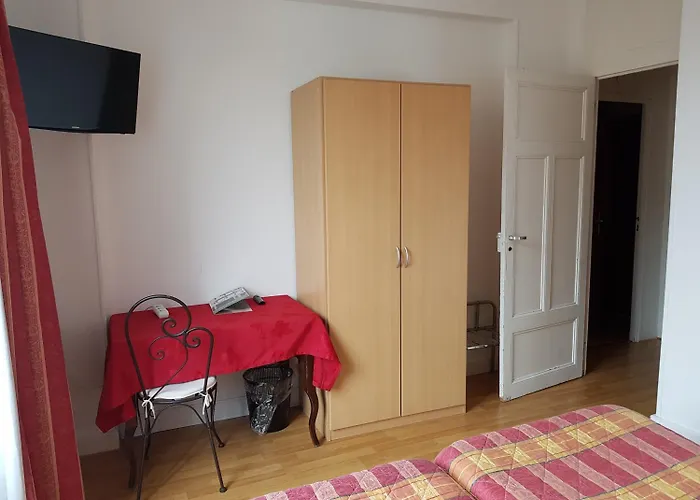 Hotel Bar Restaurant Saint Paul