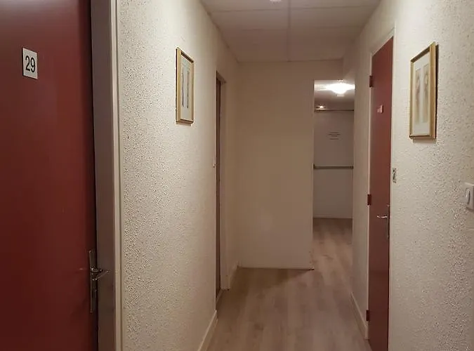 Bar Restaurant Saint Paul 2* Верден-сюр-Мёз